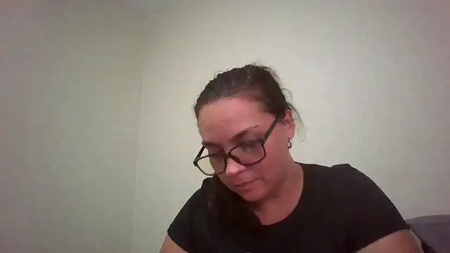Snapshot of lilMissMarli chatting on 04/02/26, 01:42 lilMissMarli online show from 04/02/26, 01:42