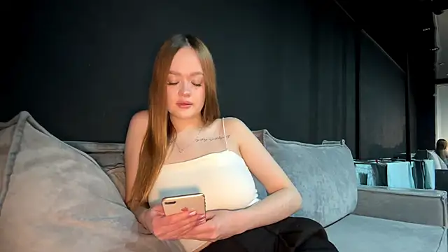 SecretGerl baby2007 online show from 01/12/26, 04:23