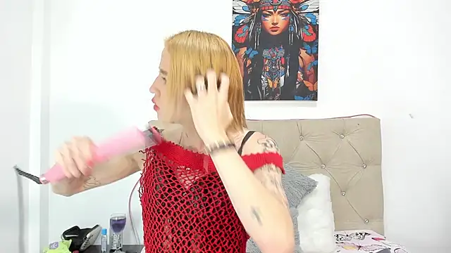 Snapshot of natacha_ferrer1 chatting on 12/05/25, 02:09 natacha ferrer1 online show from 12/05/25, 02:09