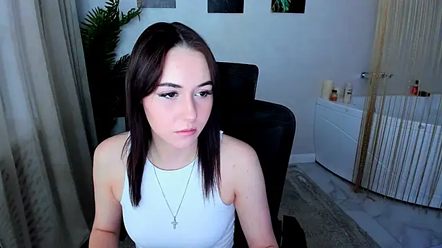 MakeYoueHappy online show from 11/26/25, 11:44