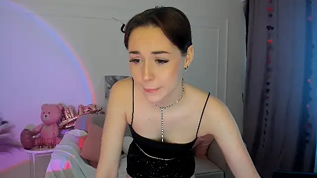 Snapshot of MakeYoueHappy chatting on 02/21/26, 04:35 MakeYoueHappy online show from 02/21/26, 04:35