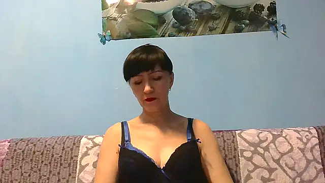 IffetLove42 online show from 04/19/26, 06:32