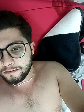 Snapshot of Mstfaavan64 chatting on 10/27/25, 01:31 Mstfaavan64 online show from 10/27/25, 01:31