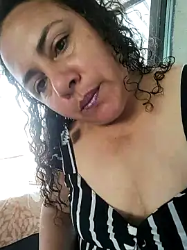 Snapshot of Anny_37 chatting on 11/04/25, 02:16 Anny 37 online show from 11/04/25, 02:16