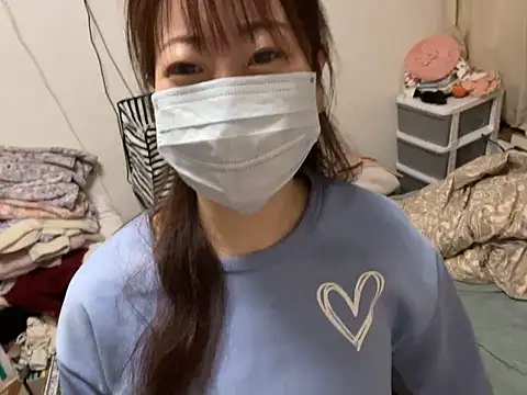 hitomi desu online show from 02/03/26, 08:14