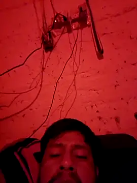 Snapshot of sanz957 chatting on 11/08/25, 06:35 sanz957 online show from 11/08/25, 06:35