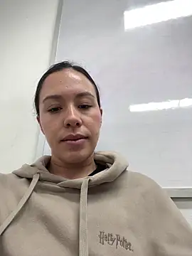 Oceane16  online show from 11/06/25, 03:13