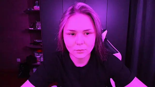 sophia lix online show from 11/15/25, 02:02