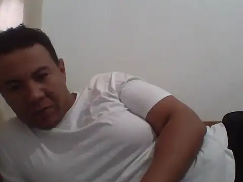 Fire latino online show from 11/11/25, 10:59