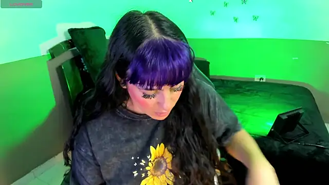 Monserrat Cute  online show from 02/19/26, 02:40