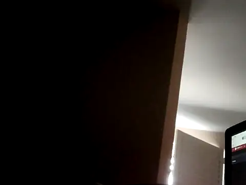 giovanift111 online show from 11/25/25, 06:19