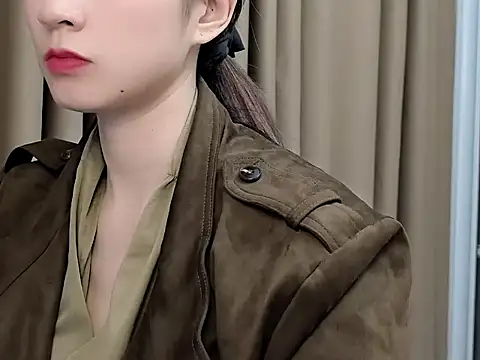 lvy-002 online show from 11/12/25, 02:34