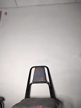 Snapshot of Alex_Sweeting chatting on 10/28/25, 05:44 Alex Sweeting online show from 10/28/25, 05:44