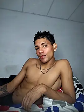 Snapshot of Alex_Sweeting chatting on 11/16/25, 05:02 Alex Sweeting online show from 11/16/25, 05:02