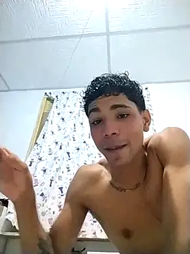 Snapshot of Alex_Sweeting chatting on 12/15/25, 02:27 Alex Sweeting online show from 12/15/25, 02:27