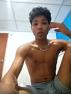 Snapshot of Alex_Sweeting chatting on 02/12/26, 04:57 Alex Sweeting online show from 02/12/26, 04:57