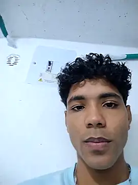 Snapshot of Alex_Sweeting chatting on 03/23/26, 05:22 Alex Sweeting online show from 03/23/26, 05:22