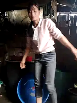 doggy-00 online show from 03/18/26, 05:32