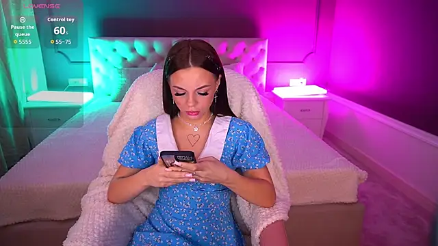 Snapshot of LexxxyJoy chatting on 11/26/25, 07:20 LexxxyJoy online show from 11/26/25, 07:20