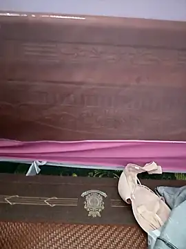 Kieuxinhgai online show from 11/09/25, 01:42