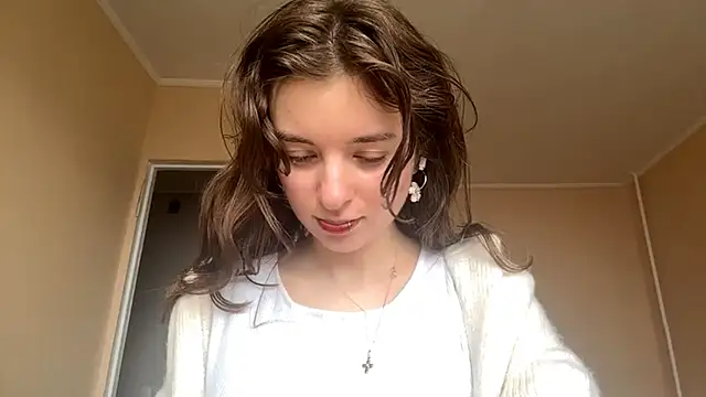 Snapshot of BunkedTempter chatting on 11/06/25, 07:42 BunkedTempter online show from 11/06/25, 07:42