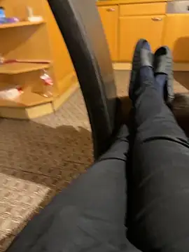 Snapshot of jessjay25 chatting on 10/27/25, 09:19 jessjay25 online show from 10/27/25, 09:19