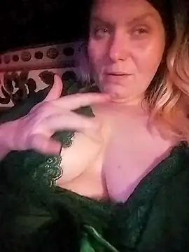 Lana-murr online show from 04/18/26, 07:58