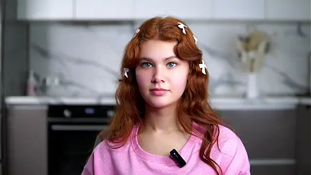 YettaCalabria online show from 11/18/25, 12:42