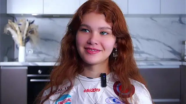 YettaCalabria online show from 12/18/25, 11:27