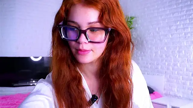 YettaCalabria online show from 04/16/26, 02:29