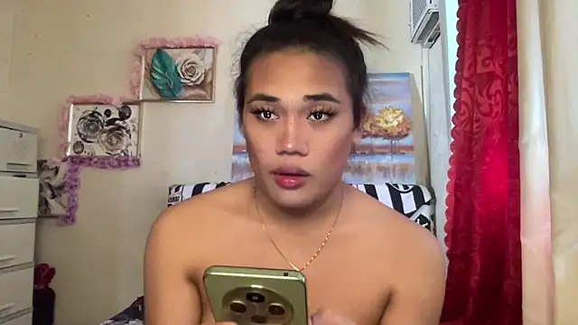 untouchable mia online show from 12/05/25, 01:14