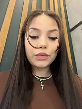 Snapshot of Kissy_Moon chatting on 11/17/25, 03:51 Kissy Moon online show from 11/17/25, 03:51