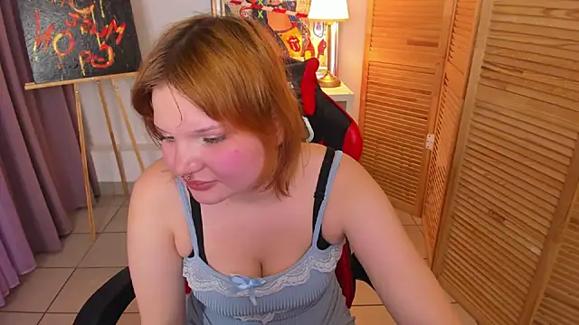 babyyullii online show from 11/12/25, 08:37