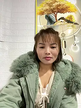 Snapshot of Night_owl111 chatting on 12/14/25, 08:02 Night owl111 online show from 12/14/25, 08:02