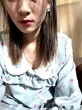 Snapshot of Em_xinh01 chatting on 11/29/25, 08:50 Em xinh01 online show from 11/29/25, 08:50