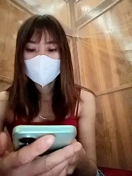 Snapshot of Em_xinh01 chatting on 12/03/25, 05:04 Em xinh01 online show from 12/03/25, 05:04