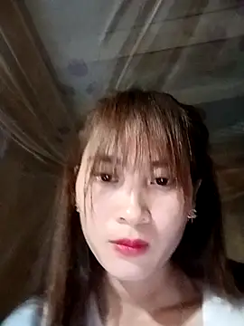 Em xinh01 online show from 03/22/26, 01:47