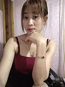 Em xinh01 online show from 05/20/26, 12:44