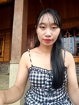 Snapshot of Linh_sexy98 chatting on 11/16/25, 03:34 Linh sexy98 online show from 11/16/25, 03:34