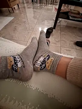 Snapshot of Piediniecollant chatting on 10/30/25, 04:19 Piediniecollant online show from 10/30/25, 04:19