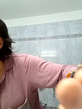 Piediniecollant online show from 11/05/25, 05:40