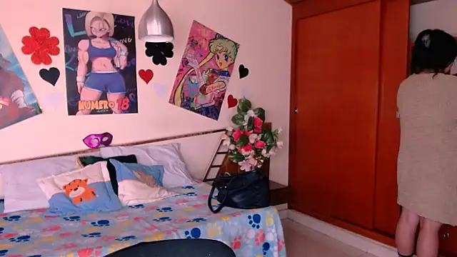 EmmilyConnor online show from 11/08/25, 01:44