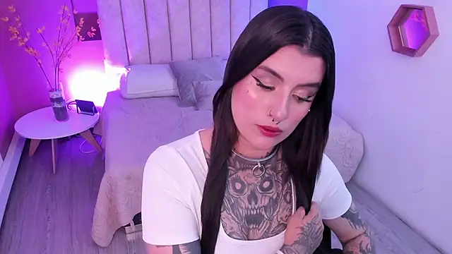 mia jagger online show from 02/06/26, 08:12