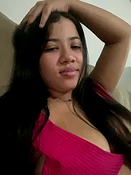 Snapshot of morenahhwy chatting on 10/31/25, 02:56 morenahhwy online show from 10/31/25, 02:56