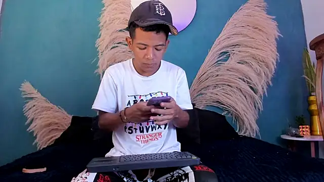 wild best online show from 12/04/25, 07:44