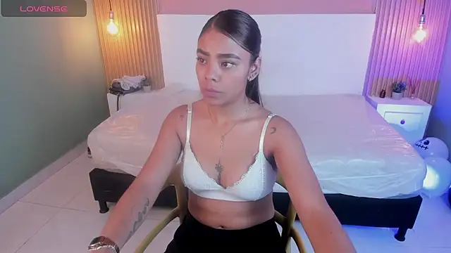 SoffiaDams2 online show from 11/02/25, 11:56