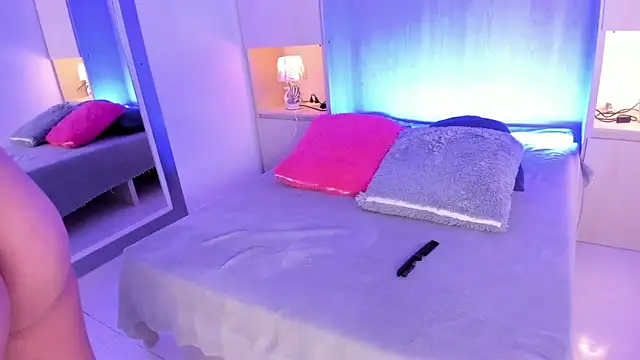 GabyMason  online show from 11/11/25, 11:43