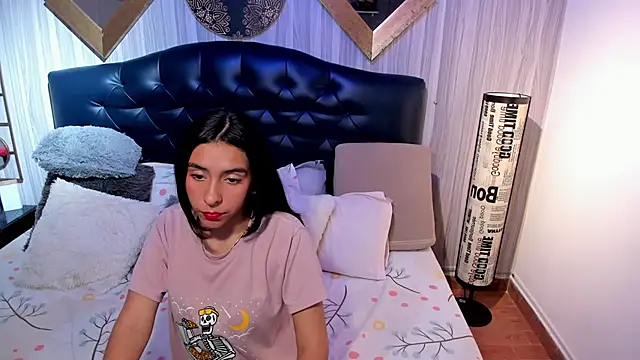 Snapshot of shirley_sweet_ chatting on 10/30/25, 07:58 shirley sweet online show from 10/30/25, 07:58