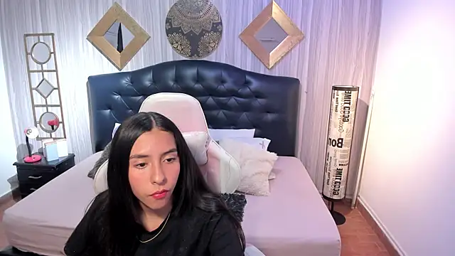 Snapshot of shirley_sweet_ chatting on 11/01/25, 08:44 shirley sweet online show from 11/01/25, 08:44