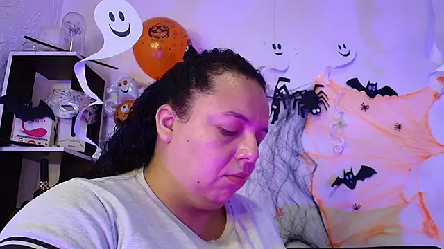 Snapshot of Natasha_Amber chatting on 11/02/25, 01:35 Natasha Amber online show from 11/02/25, 01:35